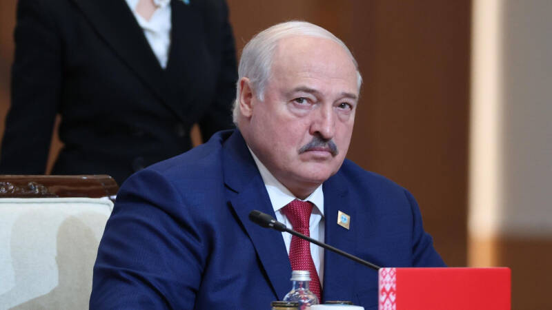 Лукашенко пообещал мгновенный ответ на нарушение границы Белоруссии